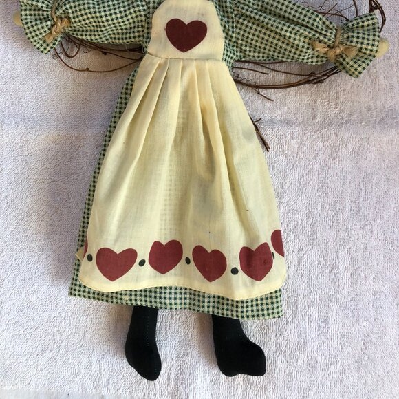 Terry's Village, vintage fabric country angel with grapevine wings, 15 inches - Picture 2 of 6